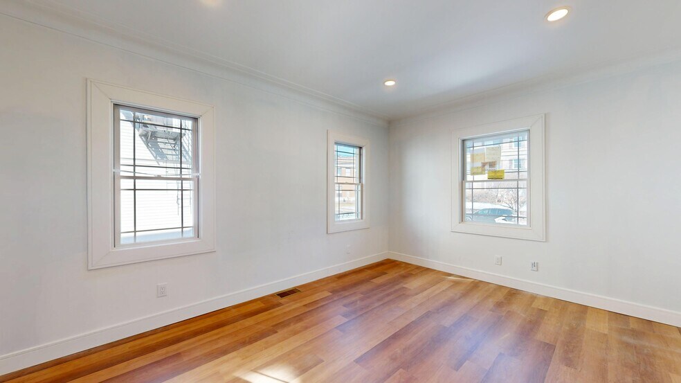 362 Franklin St, Bloomfield, NJ à louer - Photo intérieure - Image 2 de 15