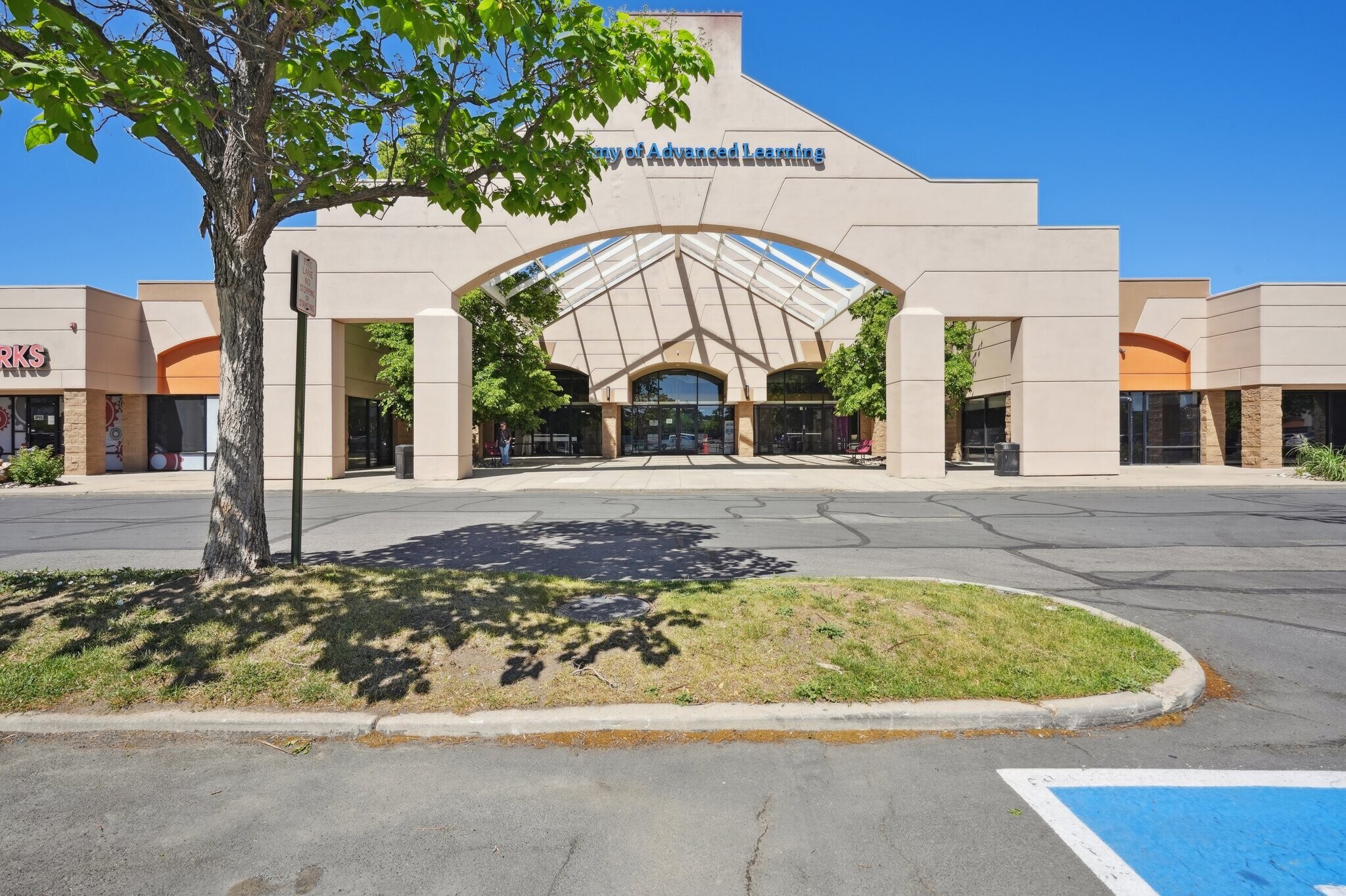 411-489 Sable Blvd, Aurora, CO à vendre Photo principale- Image 1 de 7