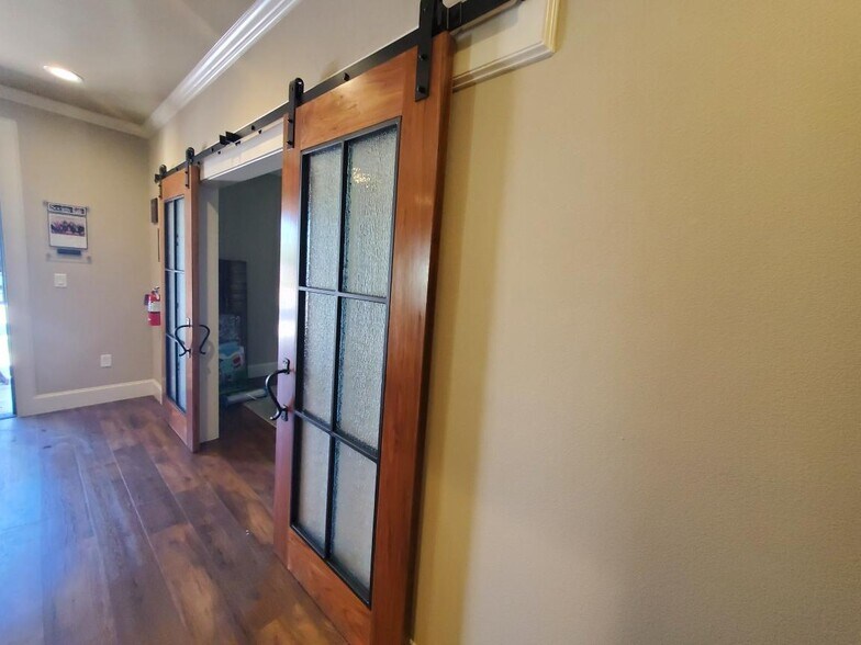 420 Johnson Rd, Keller, TX for lease - Interior Photo - Image 3 of 26