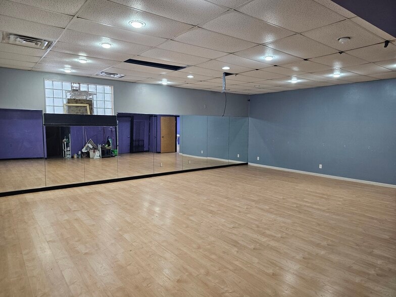 220 Ashland St S, Cambridge, MN for lease - Building Photo - Image 2 of 15