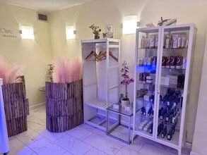 330 W 58th St, New York, NY for lease Interior Photo- Image 2 of 18