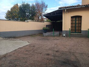 Commerce de détail dans Vic, Barcelona à louer Photo du bâtiment- Image 2 de 15