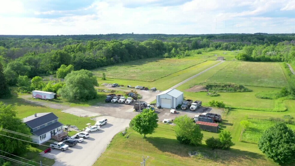 5732 W Rawson Ave, Franklin, WI à vendre - Vidéo sur l’inscription commerciale - Image 2 de 12