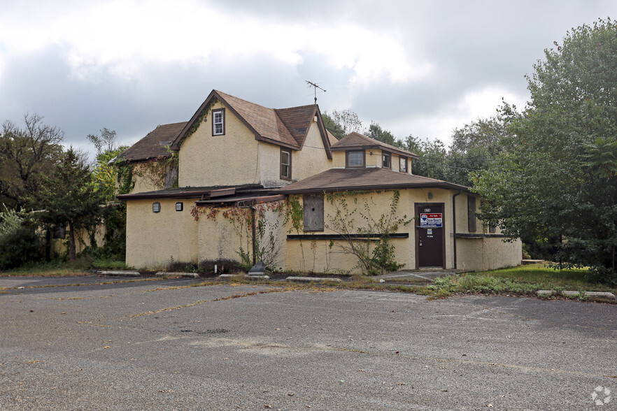 878 Old White Horse Pike, Waterford Works, NJ for sale - Primary Photo - Image 1 of 1