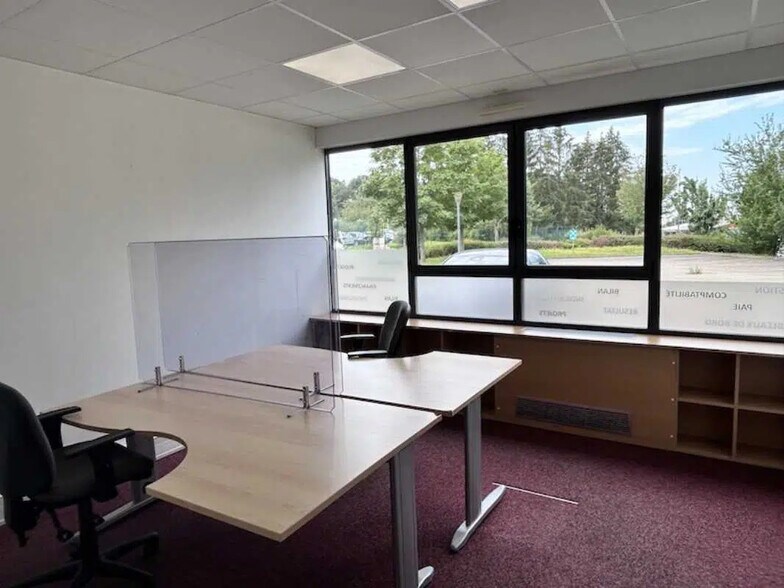 Office in Bourg-en-Bresse for sale - Interior Photo - Image 2 of 7
