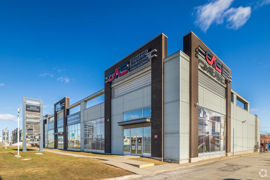 2090-2198 Rt Transcanadienne, Dorval, QC à louer - Photo du bâtiment - Image 2 de 16