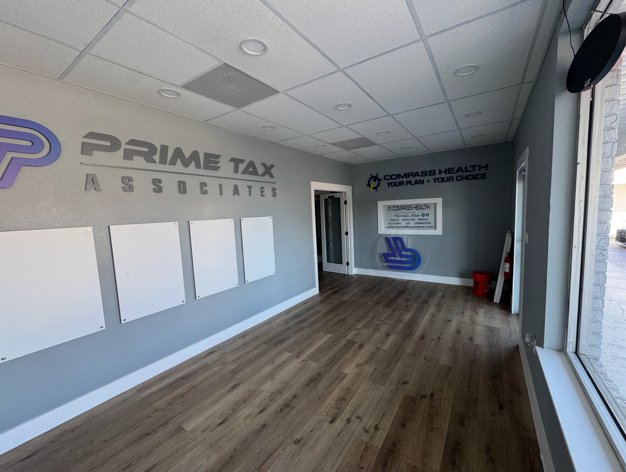 1960-1992 S Alt 19 Hwy, Tarpon Springs, FL for lease Interior Photo- Image 1 of 13