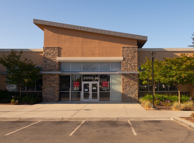 2699 Union Ave, San Jose, CA à louer - Photo du bâtiment - Image 3 de 5