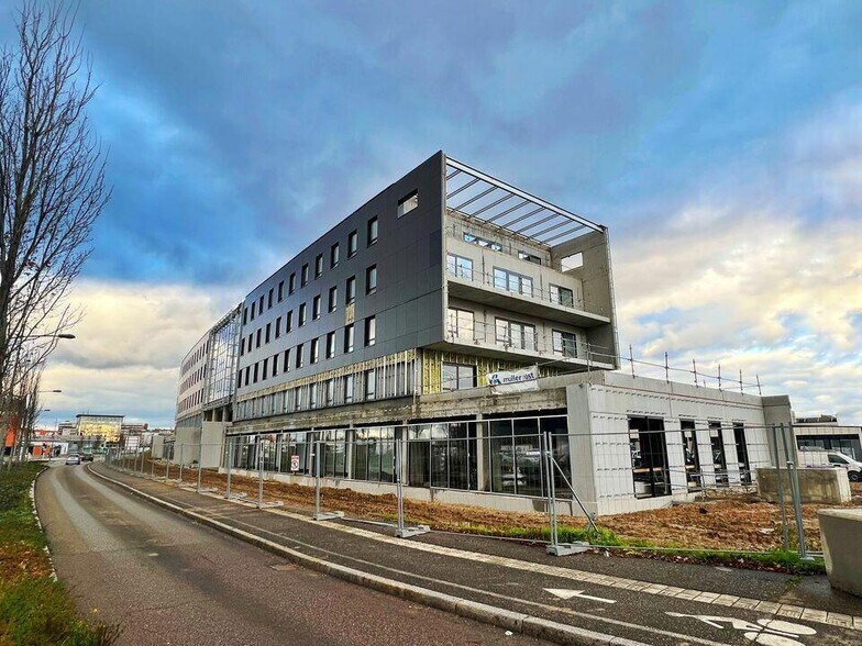 Bureau dans Strasbourg à louer - Photo du bâtiment - Image 2 de 5