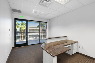 1490 S Price Rd, Chandler, AZ à louer Photo intérieure- Image 1 de 12