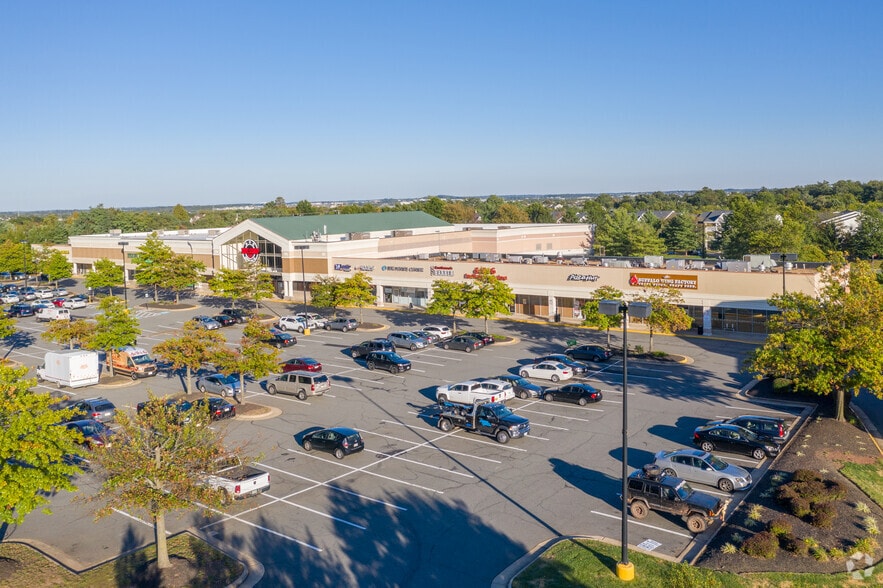 43761-43781 Parkhurst Plz, Ashburn, VA for lease - Primary Photo - Image 1 of 7