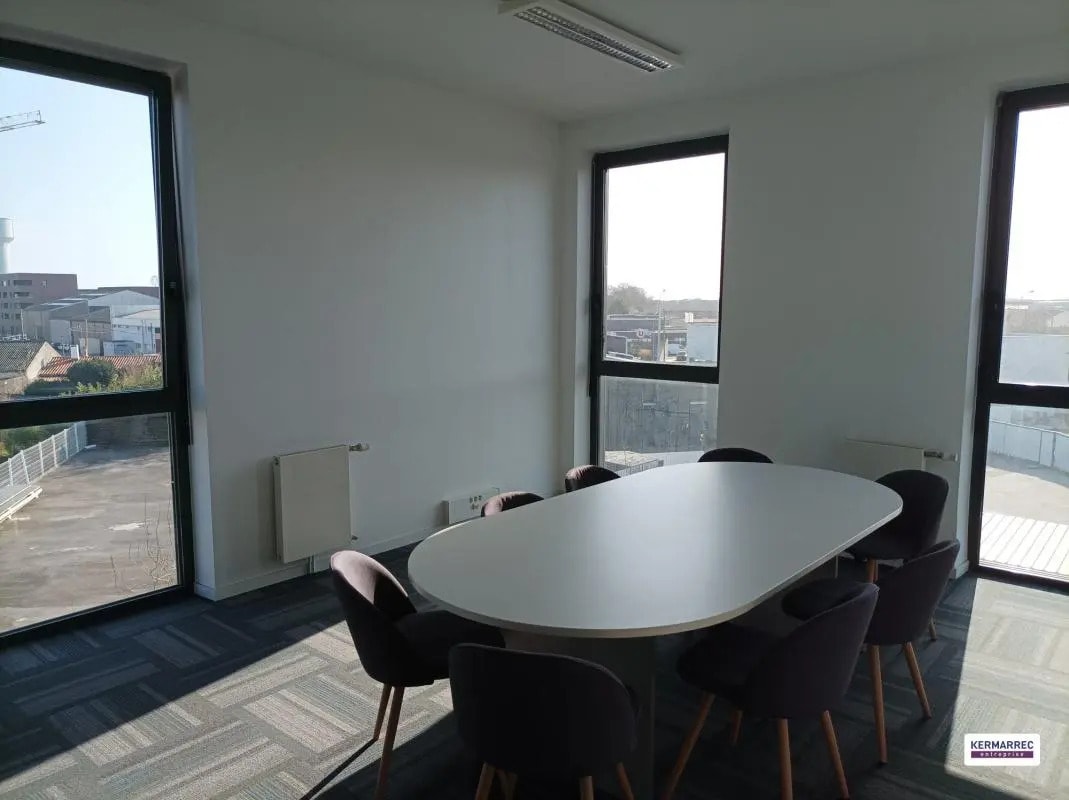 Bureau dans Saint-Sébastien-sur-Loire à vendre Photo intérieure- Image 1 de 10