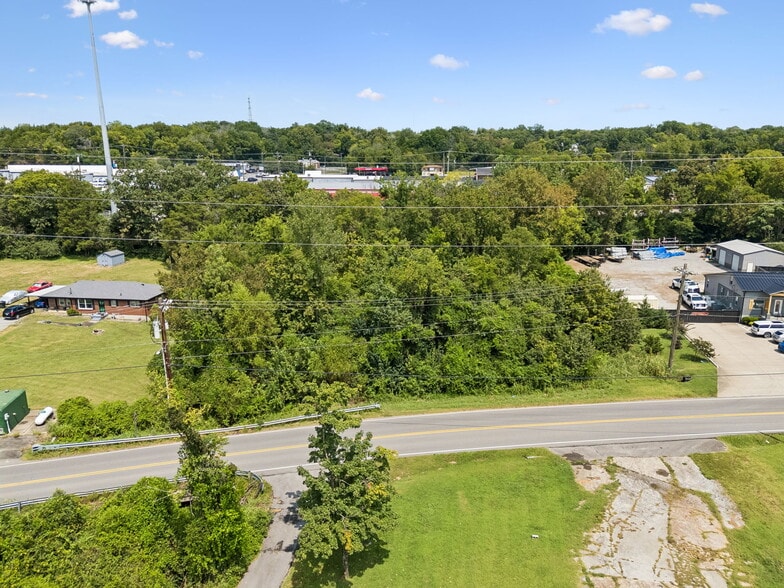 274 Rockland Rd, Hendersonville, TN à vendre - Photo du bâtiment - Image 2 de 9