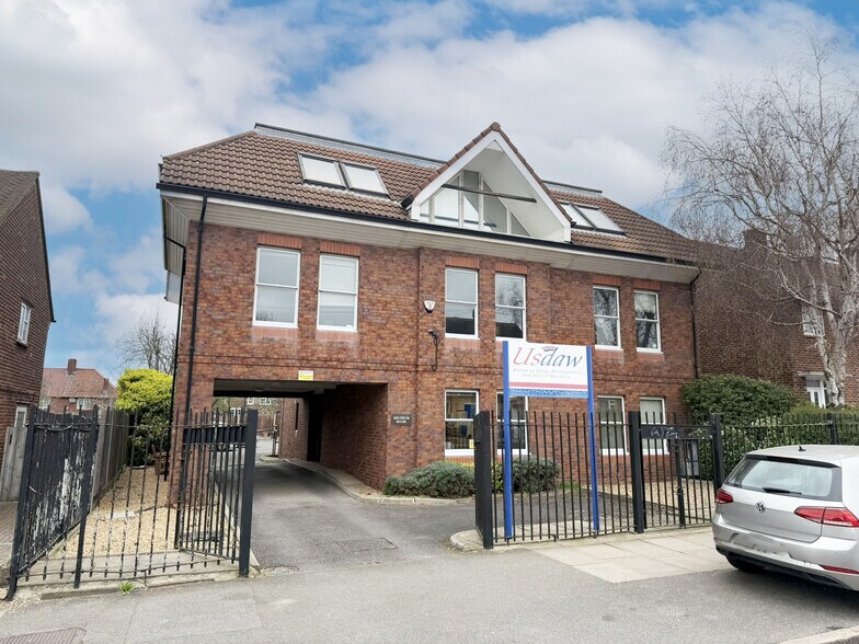 89-91 Middleton Rd, Morden à vendre - Photo du bâtiment - Image 1 de 9