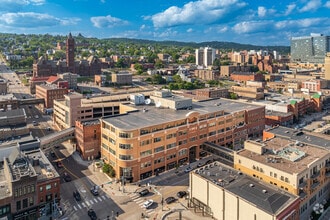 11 E Superior St, Duluth, MN - AERIAL  map view
