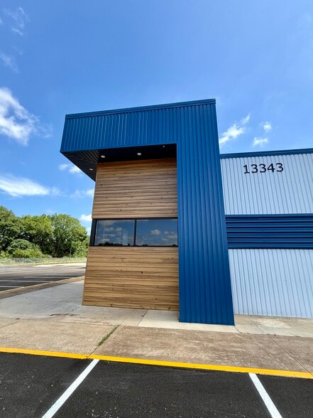 13343 Interstate 20 E, Tyler, TX à louer - Photo du bâtiment - Image 3 de 23