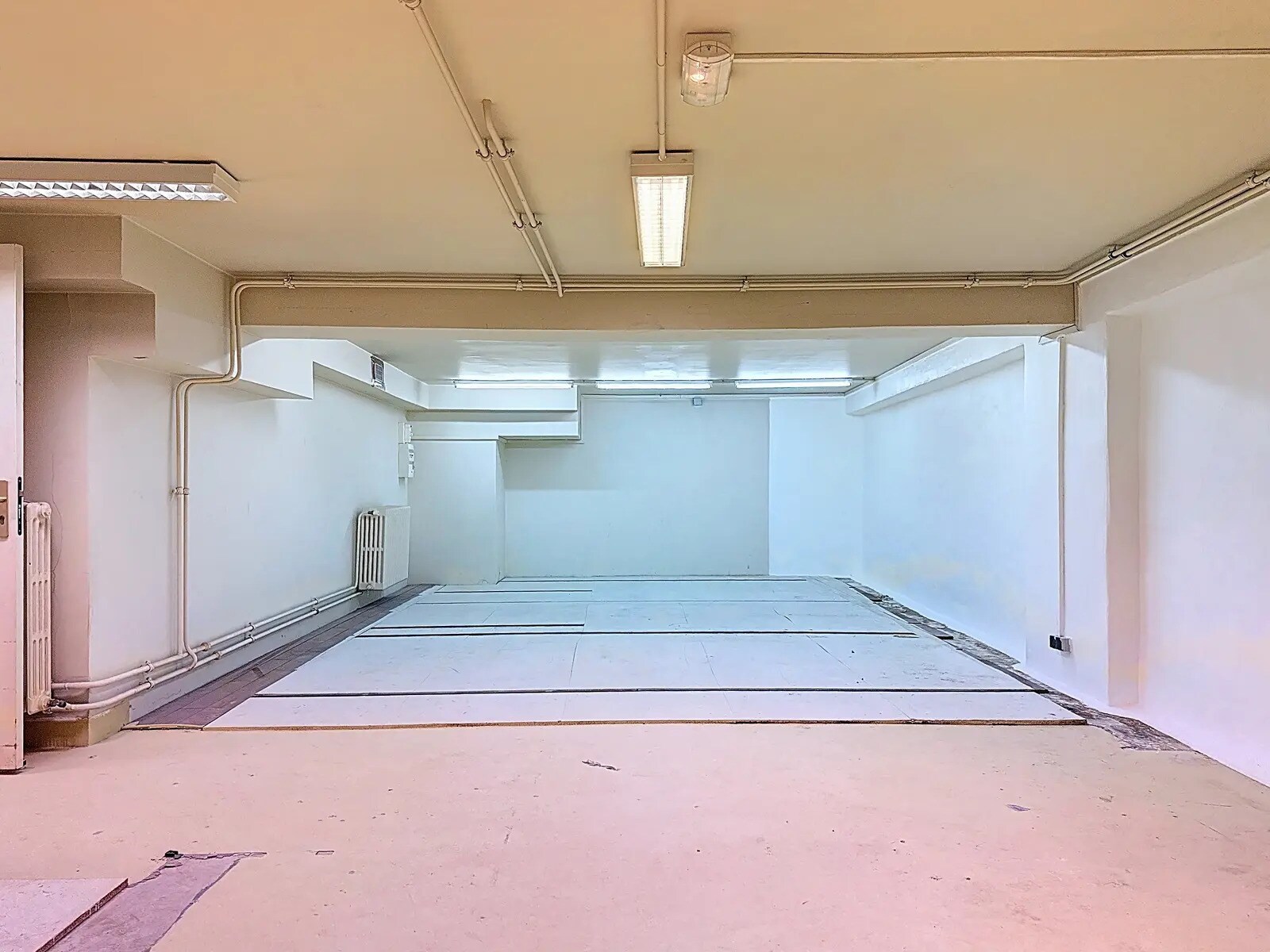 47 Avenue Du Docteur Arnold Netter, Paris for sale Building Photo- Image 1 of 9