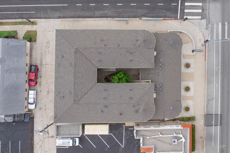 918 S Cabrillo Ave, San Pedro, CA à vendre - Photo du bâtiment - Image 3 de 17