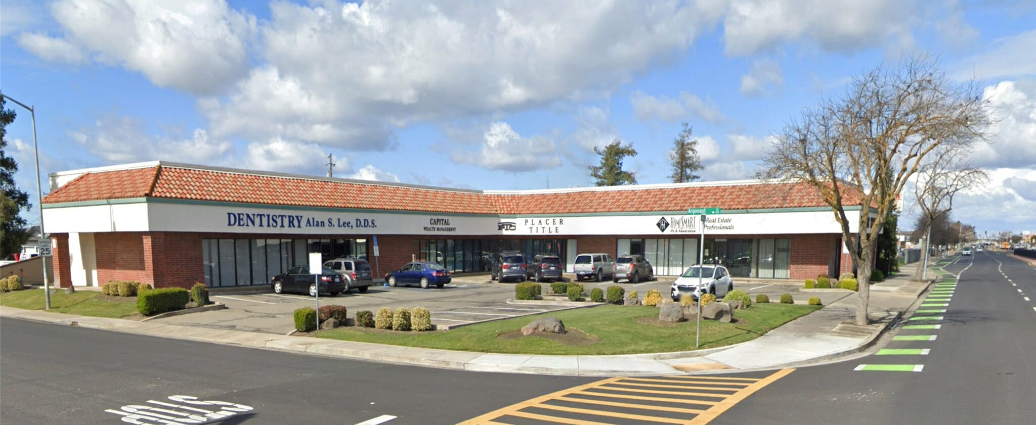 715-735 N Main St, Manteca, CA for lease Building Photo- Image 1 of 9