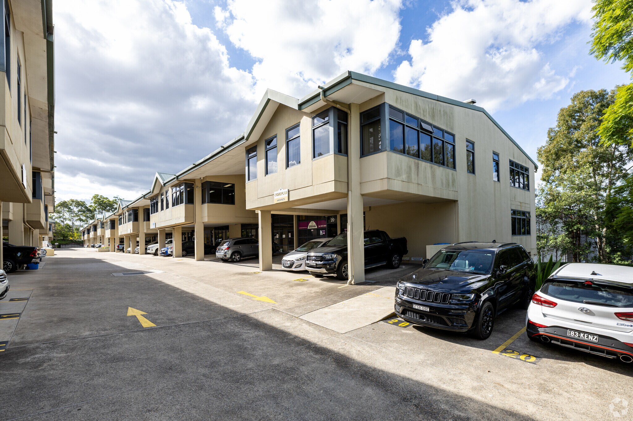 22 Hudson Ave, Castle Hill for lease Primary Photo- Image 1 of 6