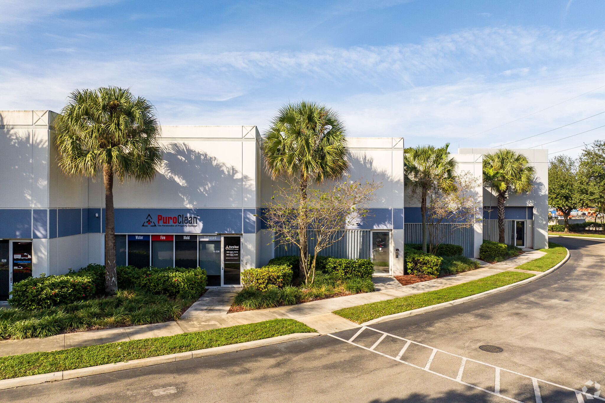 4350-4380 Oakes Rd, Davie, FL for lease Building Photo- Image 1 of 25