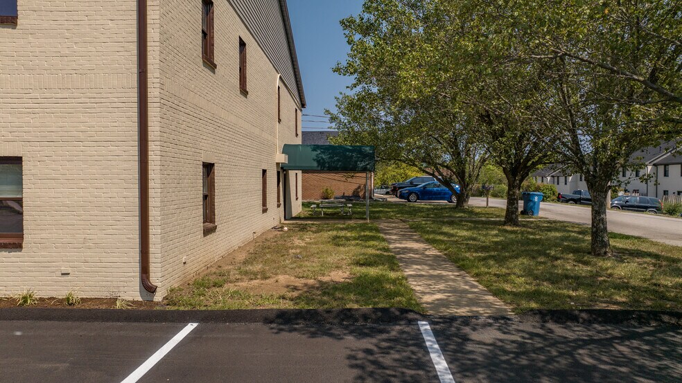 170 Kings Daughter Dr, Frankfort, KY à louer - Photo du bâtiment - Image 2 de 20