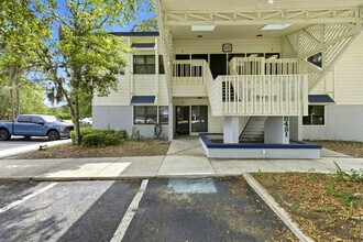8431 Baymeadows Way, Jacksonville, FL à louer Photo intérieure- Image 2 de 28