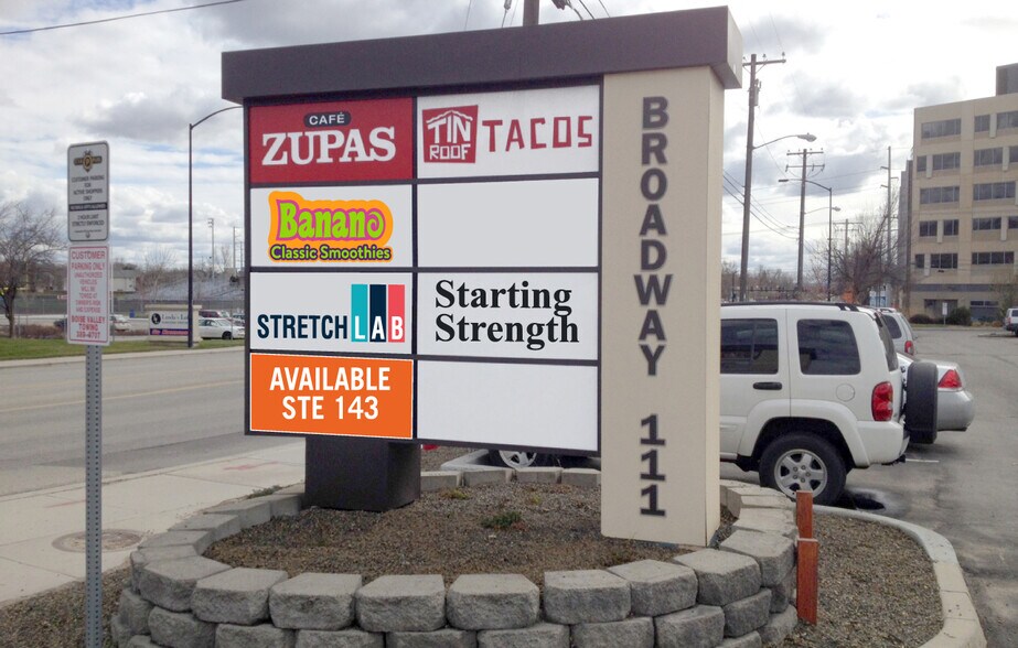 111 Broadway Ave, Boise, ID à louer - Photo du bâtiment - Image 3 de 3