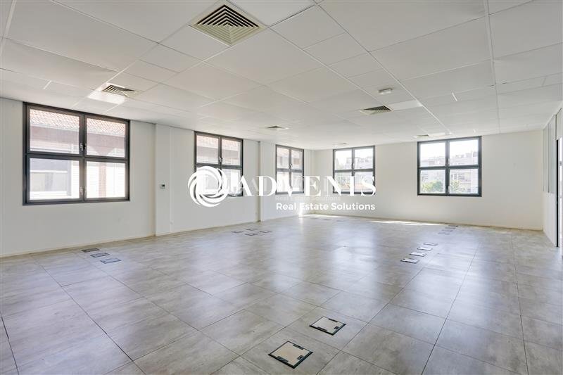 Bureau dans Joinville-le-Pont à louer - Photo intérieure - Image 2 de 9