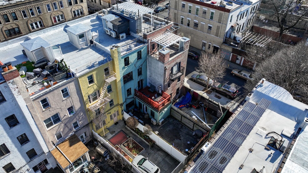 264 Brooklyn Ave, Brooklyn, NY for sale - Building Photo - Image 3 of 5