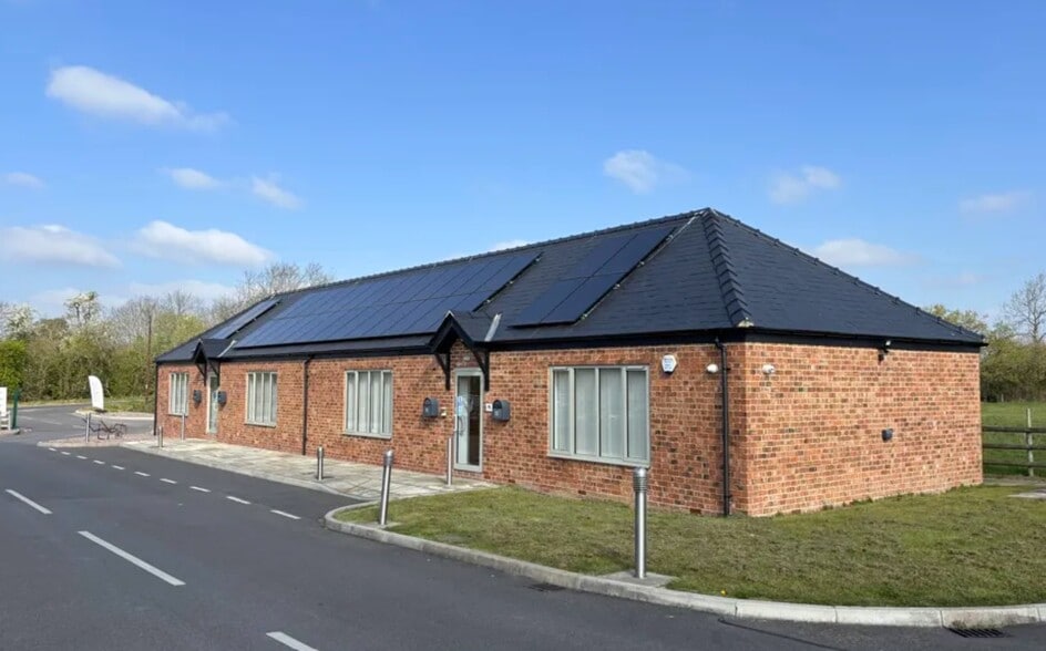 Grove Ln, Stonehouse à louer - Photo du bâtiment - Image 2 de 9