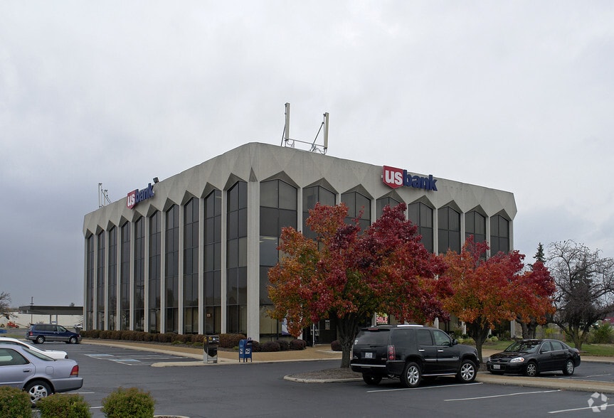6701 N Illinois Rd, Fairview Heights, IL for lease - Building Photo - Image 2 of 6