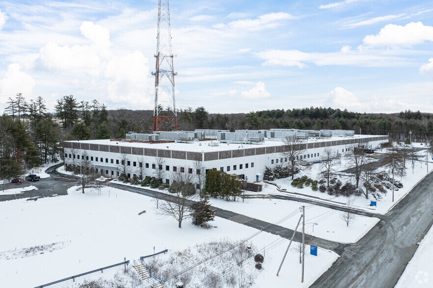 32 Coslin Dr, Southborough, MA à louer - Aérien - Image 3 de 14