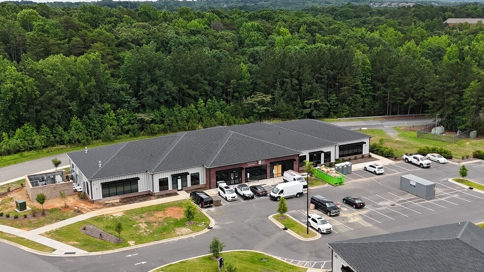345 Patricia Ln, Fort Mill, SC for lease - Building Photo - Image 2 of 12