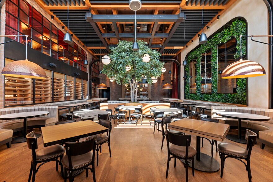 650 N La Cienega Blvd, West Hollywood, CA à louer - Photo du bâtiment - Image 3 de 27