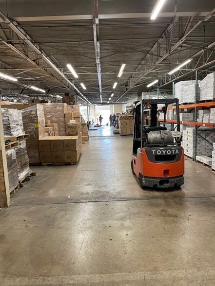 2200 5th St, Wichita Falls, TX for lease - Interior Photo - Image 2 of 64