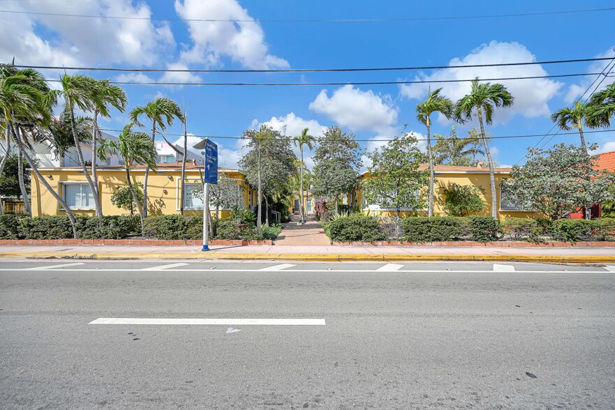 7610 Harding Ave, Miami Beach, FL à vendre - Photo du bâtiment - Image 2 de 8
