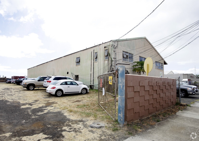 2861 Mokumoa St, Honolulu, HI à louer - Photo du bâtiment - Image 2 de 7