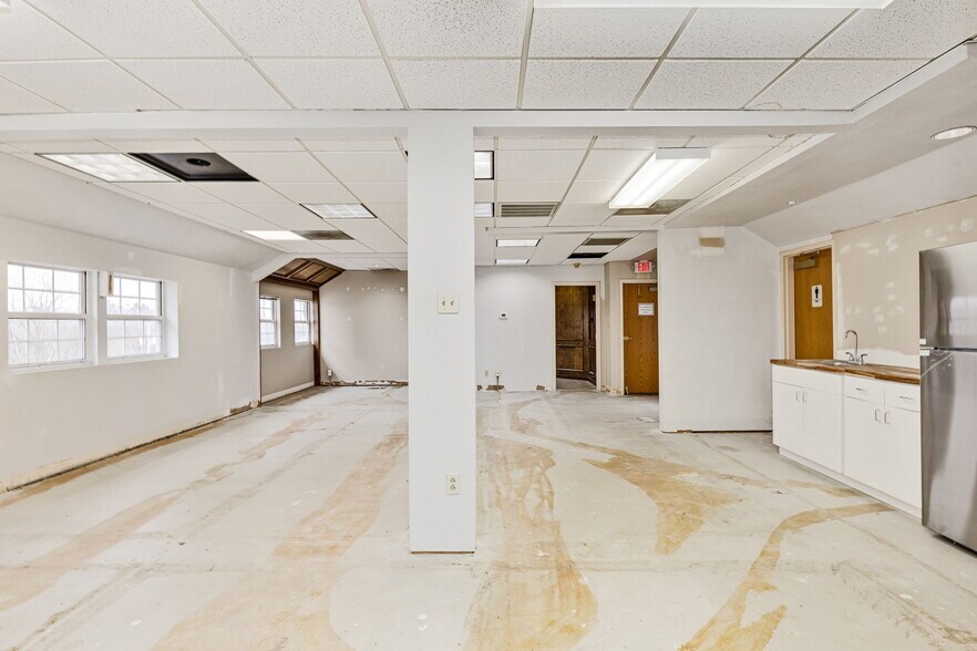 16962 Manchester Rd, Grover, MO à louer - Photo du bâtiment - Image 3 de 11