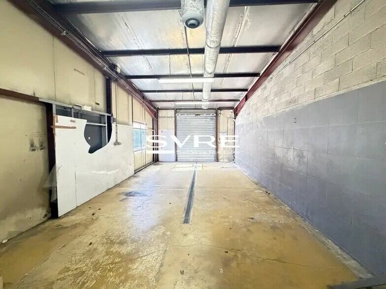 60 Boulevard De L'Europe, Vitrolles for lease - Interior Photo - Image 3 of 7