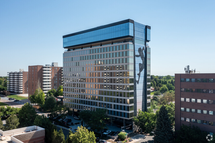 1720 S Bellaire St, Denver, CO à louer - Photo du b timent - Image 1 de 14