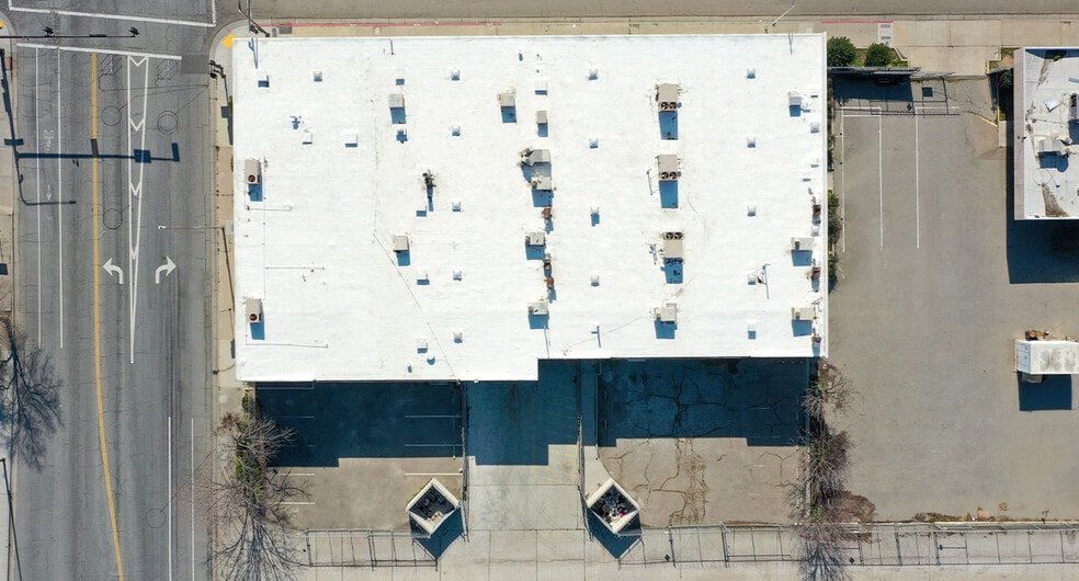 1415 Tuolumne St, Fresno, CA for lease - Building Photo - Image 2 of 9