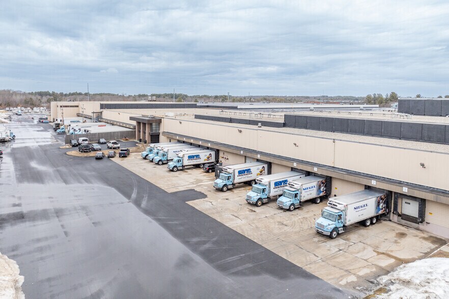 90 Salem Rd, North Billerica, MA à louer - Photo du bâtiment - Image 2 de 5