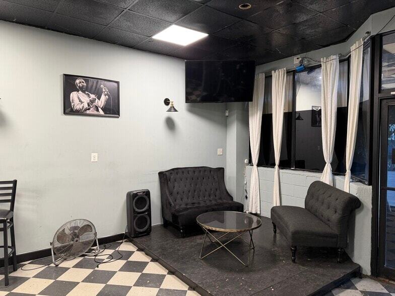 756-777 S 5th Ave, Mount Vernon, NY à louer Photo intérieure- Image 1 de 14