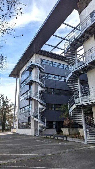 Office in Blagnac for lease - Building Photo - Image 3 of 35