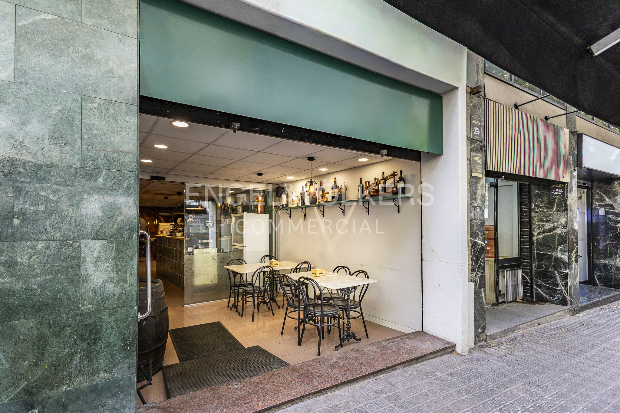 Retail in Barcelona, Barcelona for lease Interior Photo- Image 1 of 2