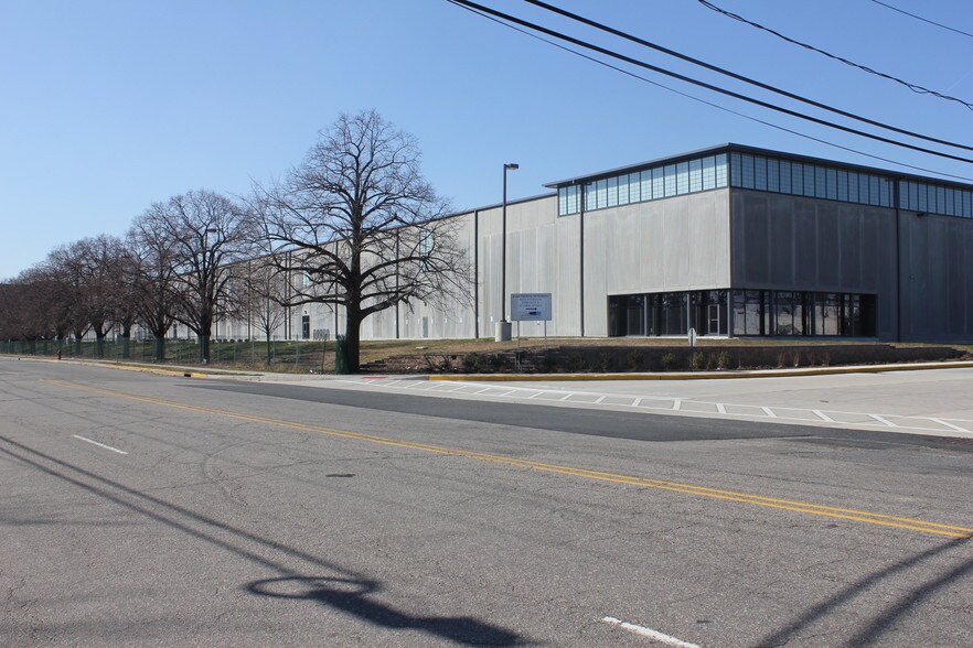120 Central Ave, Kearny, NJ à louer - Photo du bâtiment - Image 3 de 9