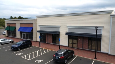 21 Ensign Dr, Avon, CT à louer Photo du bâtiment- Image 2 de 3