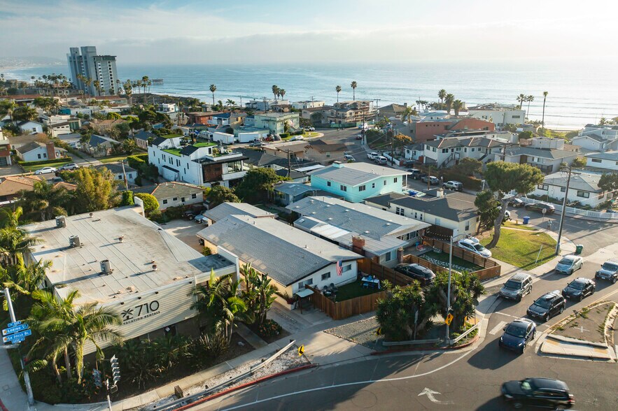 4980-82 La Jolla Blvd, San Diego, CA à vendre - Photo du bâtiment - Image 2 de 36