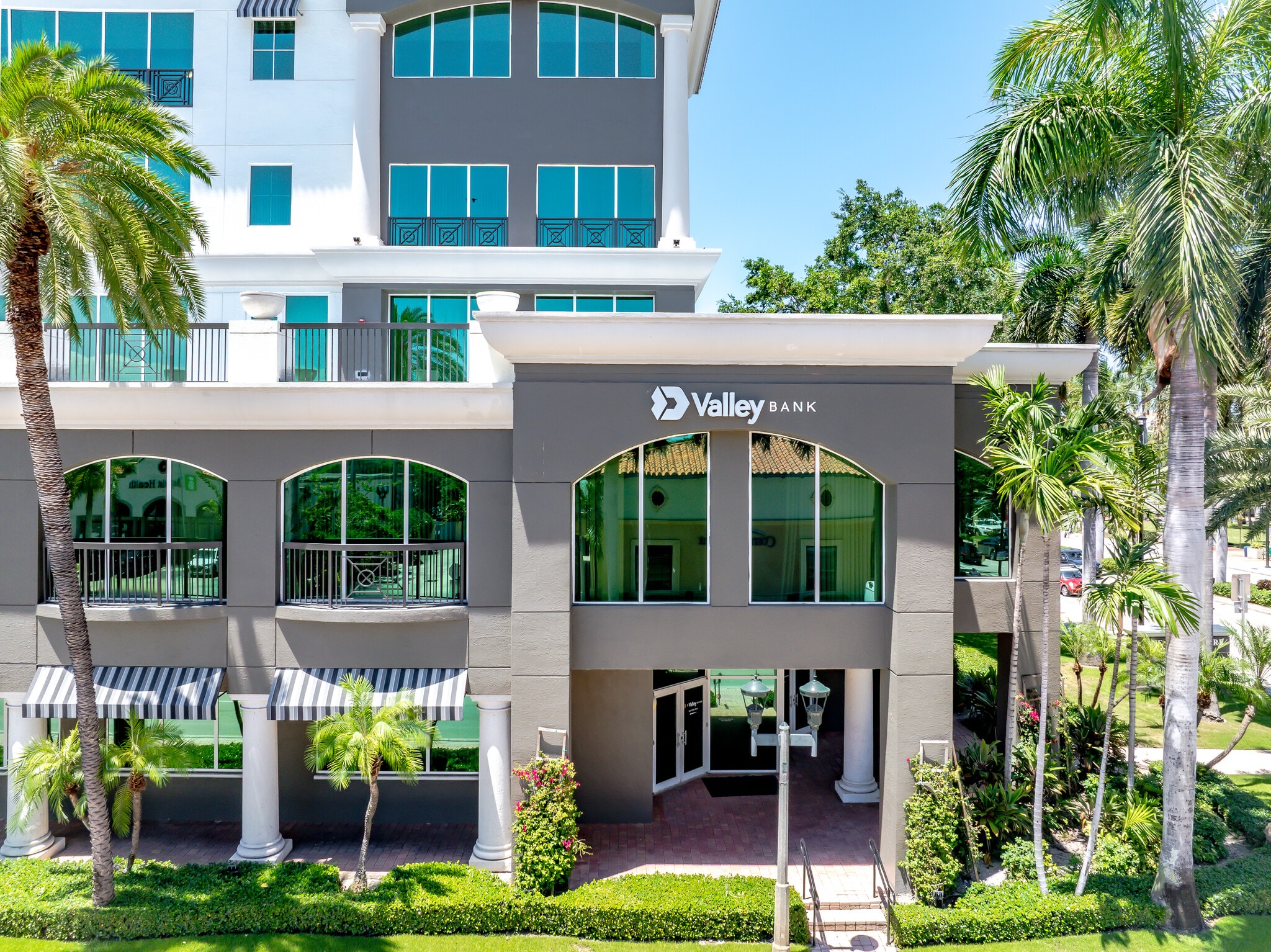 1 N Federal Hwy, Boca Raton, FL for lease Primary Photo- Image 1 of 33